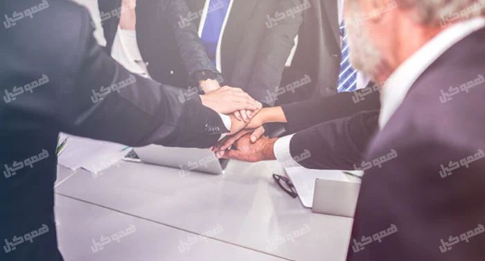 تعهد به نفع ثالث در عقد به چه معناست؟